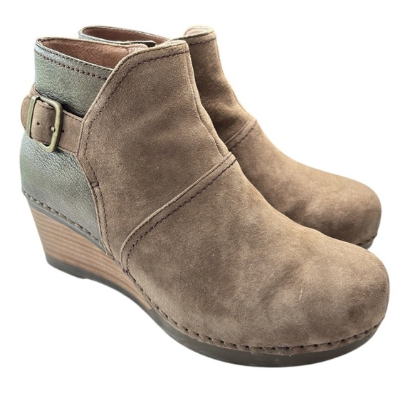 Dansko Shirley Ankle Booties Stacked Wedge Heel Gray Taupe Womens Sz 37  7.5 / 8 - Picture 1 of 15